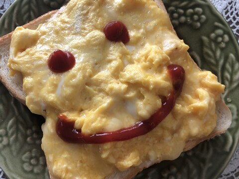 朝ごはんに！卵とチーズのトースト